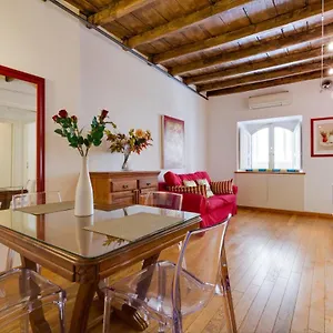  Apartment Piazza Barberini